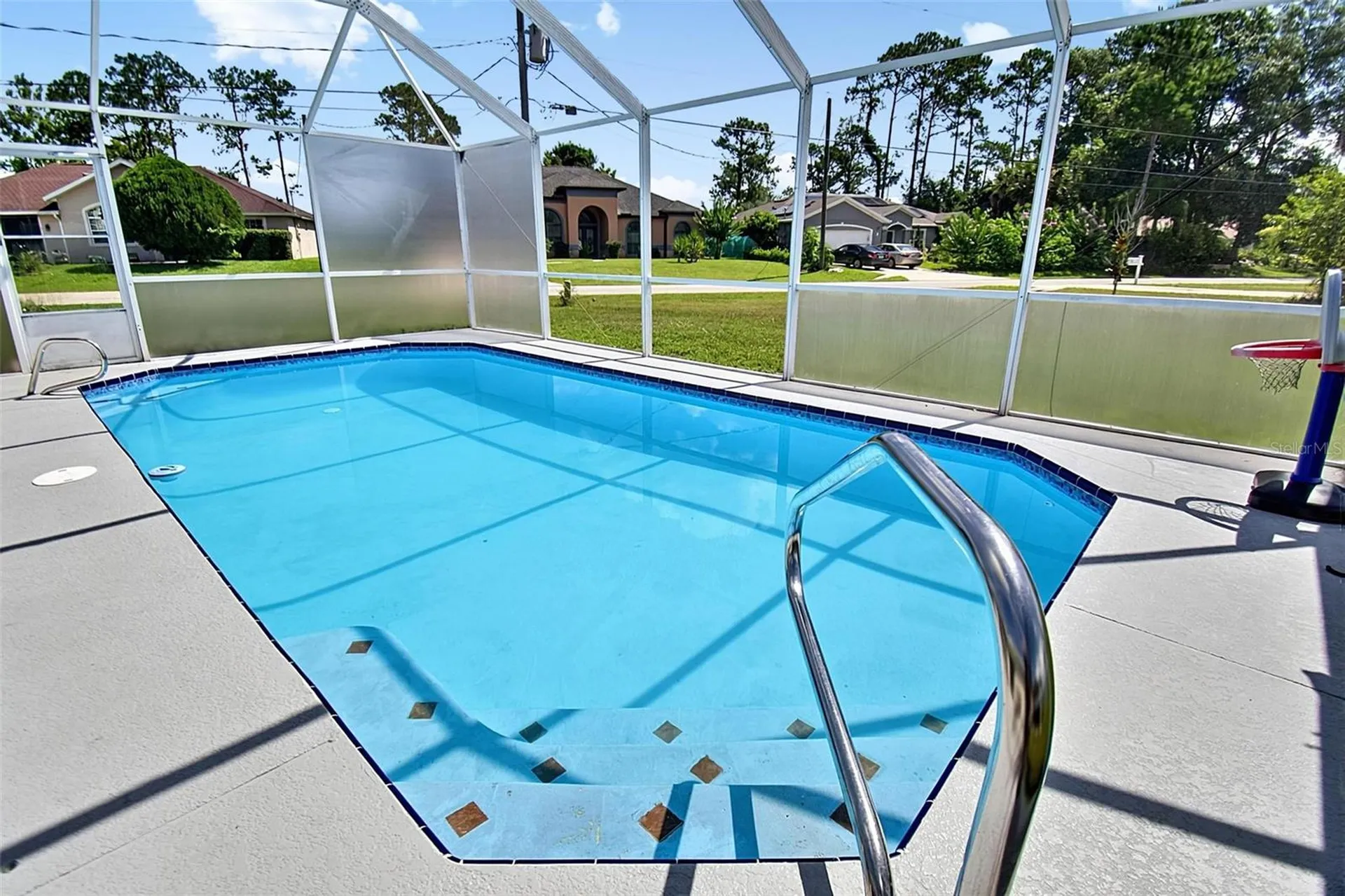 1 Round Tree Drive Palm Coast FL 32164