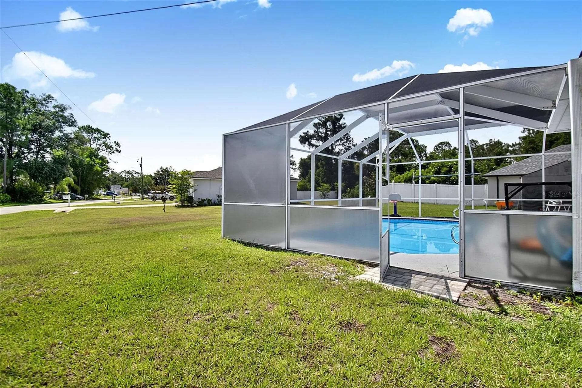 1 Round Tree Drive Palm Coast FL 32164