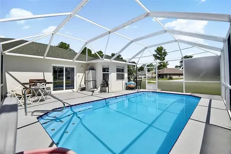 1 Round Tree Drive Palm Coast FL 32164