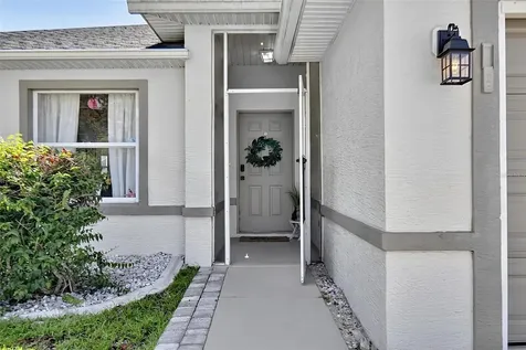 1 Round Tree Drive Palm Coast FL 32164