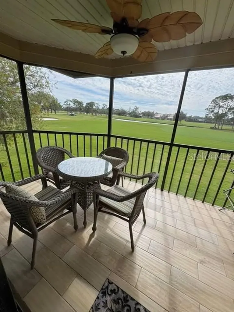 5753 Avista Drive Sarasota FL 34243