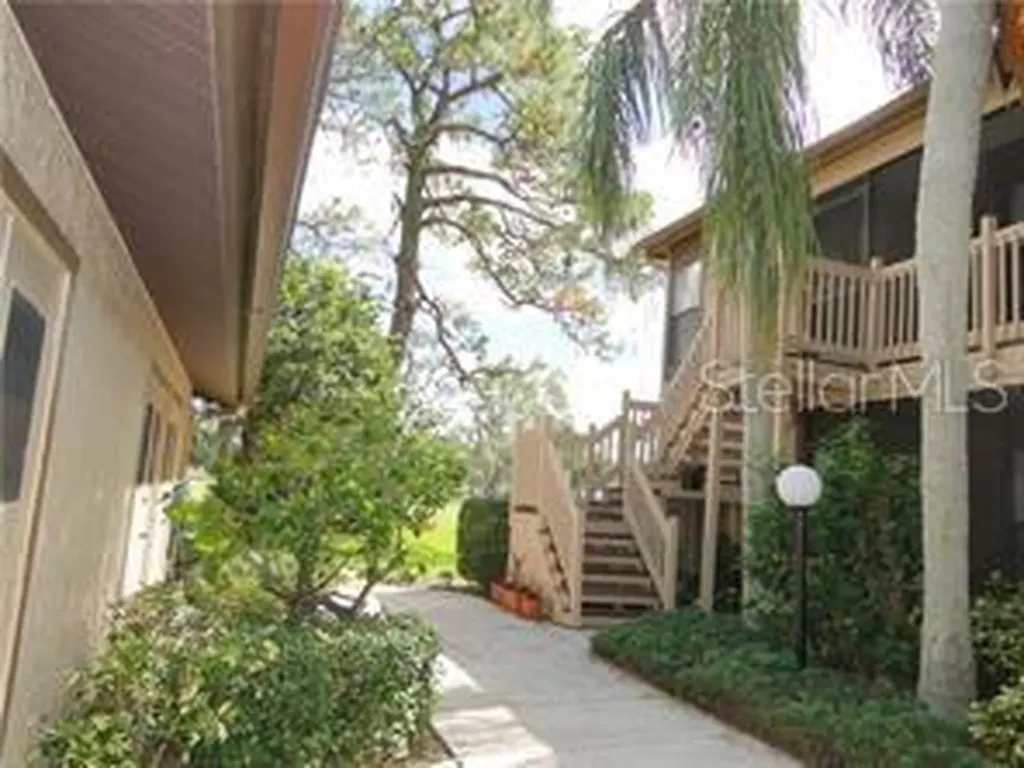 5753 Avista Drive Sarasota FL 34243