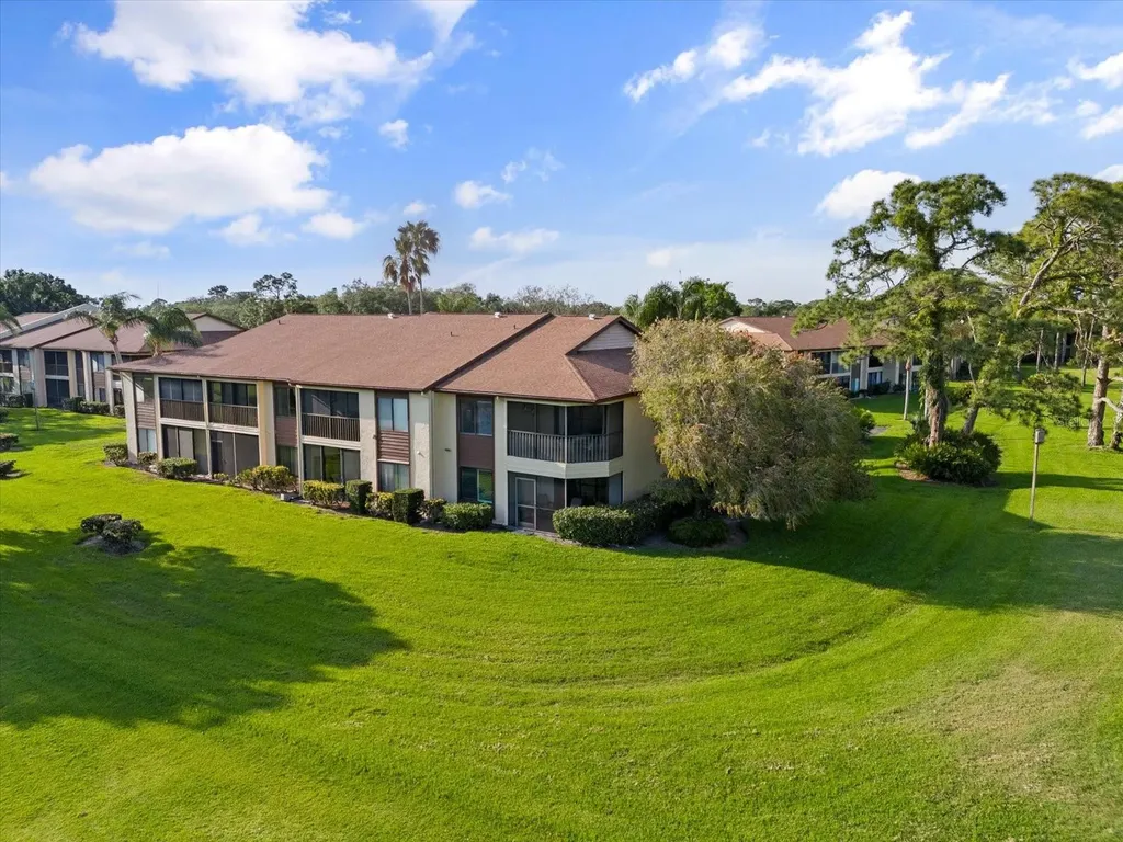 5753 Avista Drive Sarasota FL 34243