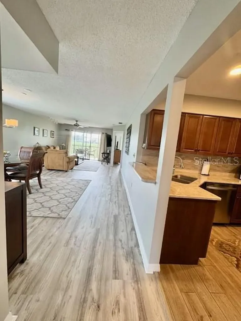 5753 Avista Drive Sarasota FL 34243
