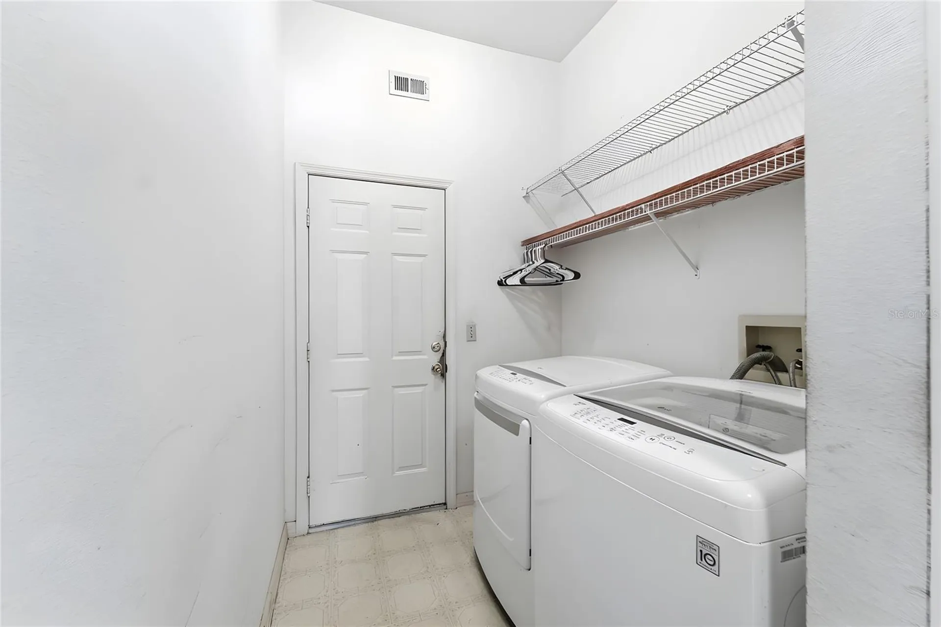 1053 Old Coventry Court Oviedo FL 32765