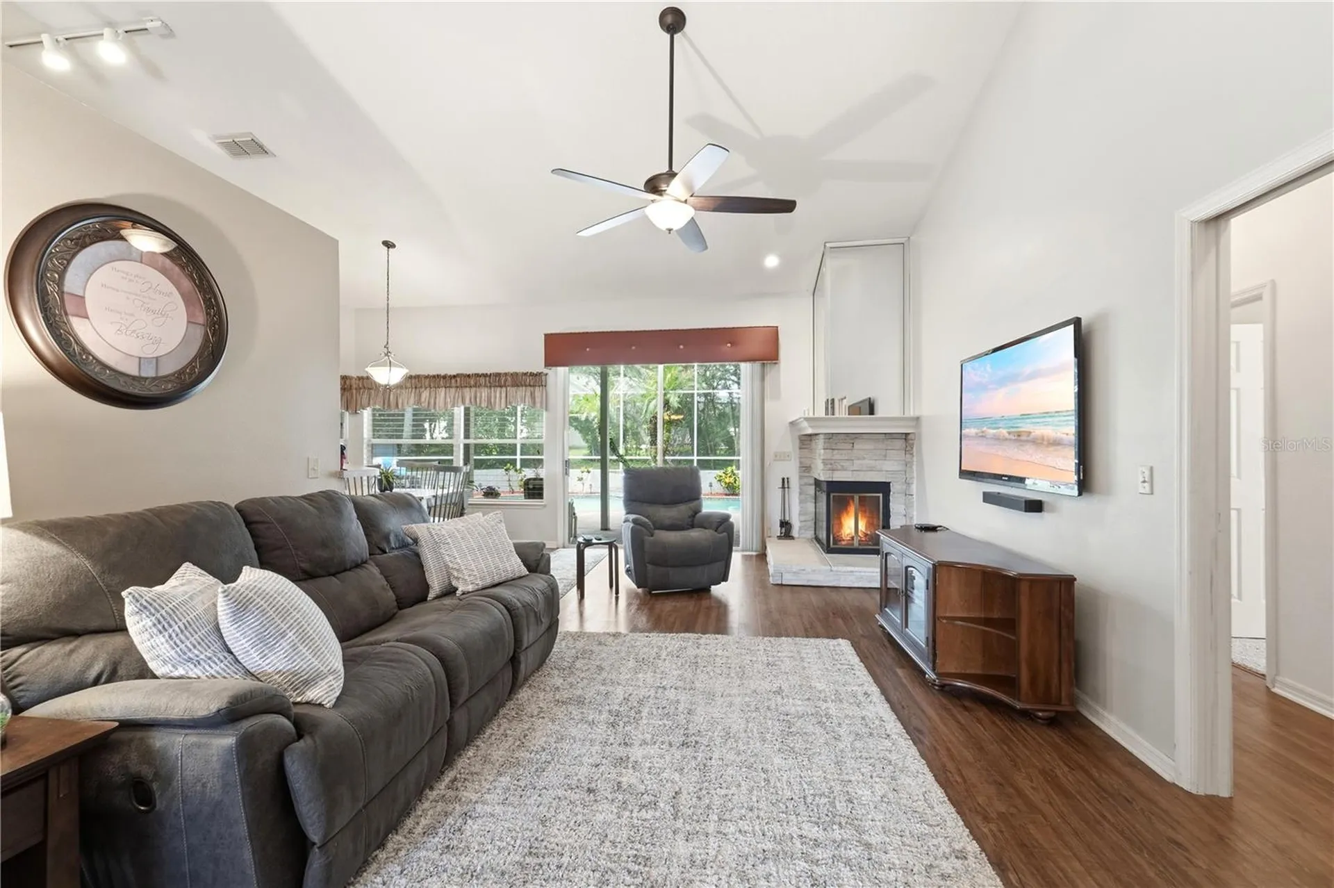 1053 Old Coventry Court Oviedo FL 32765