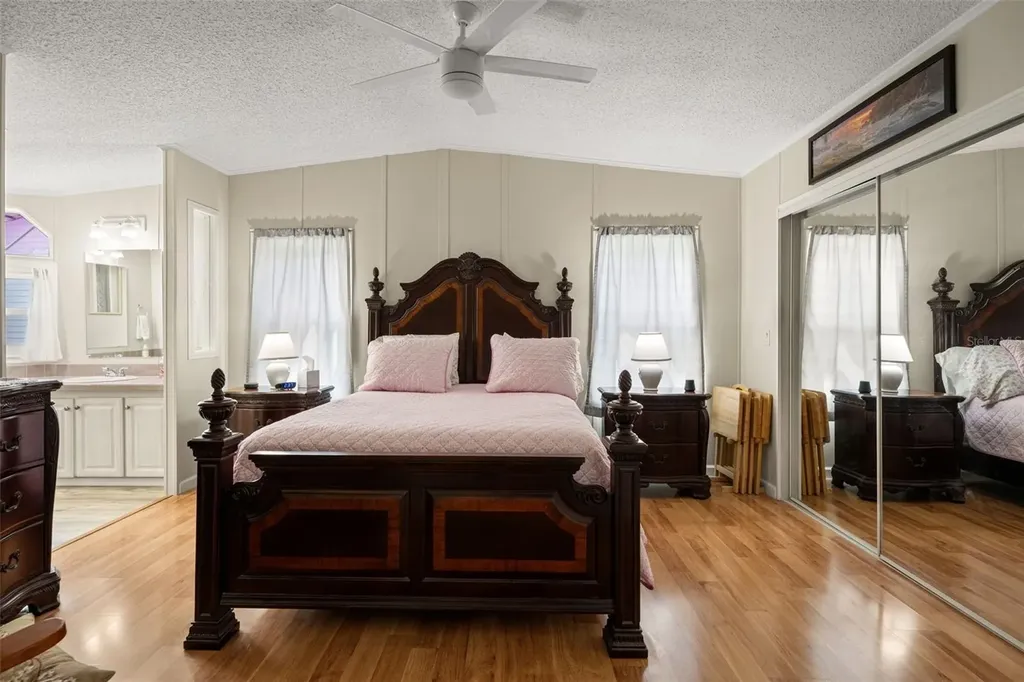 116 Mount Isle Avenue NE St Petersburg FL 33702