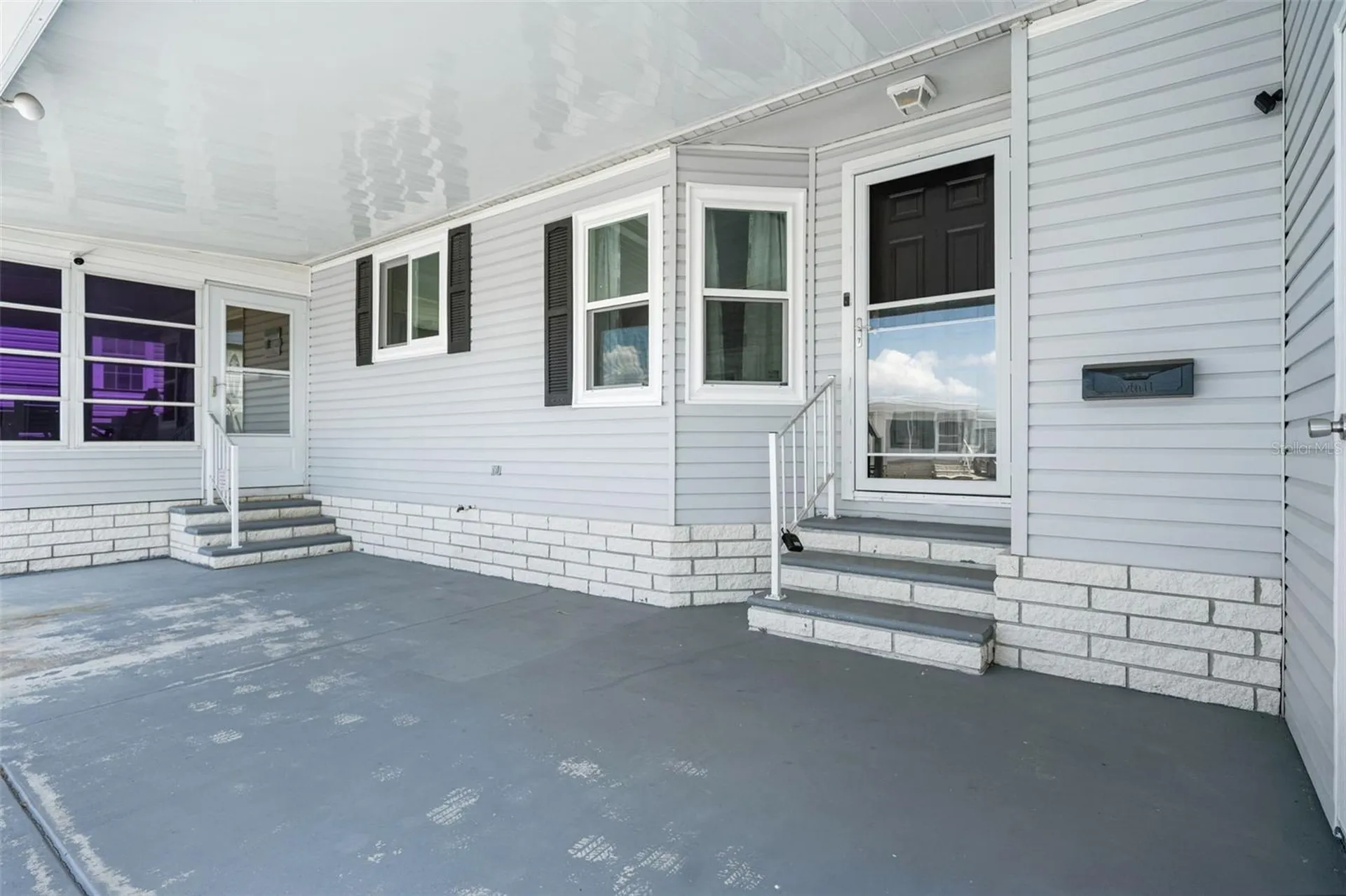116 Mount Isle Avenue NE St Petersburg FL 33702