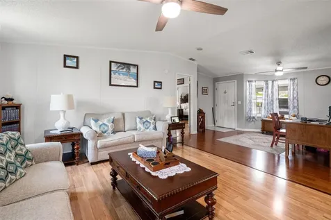 116 Mount Isle Avenue NE St Petersburg FL 33702