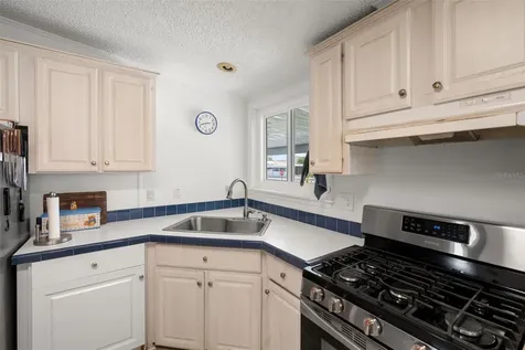 116 Mount Isle Avenue NE St Petersburg FL 33702