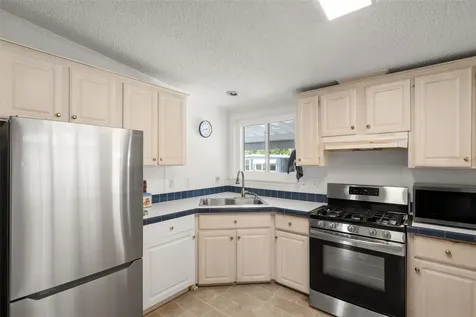 116 Mount Isle Avenue NE St Petersburg FL 33702