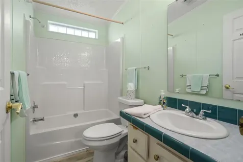 116 Mount Isle Avenue NE St Petersburg FL 33702