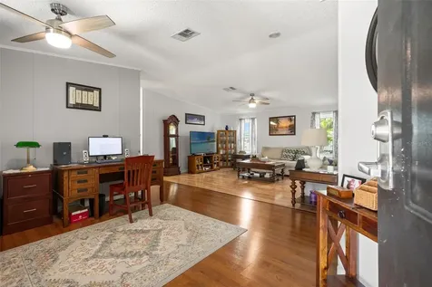116 Mount Isle Avenue NE St Petersburg FL 33702