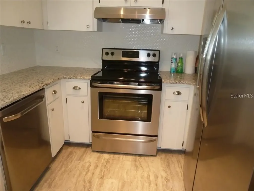 212 Caryl Way Oldsmar FL 34677
