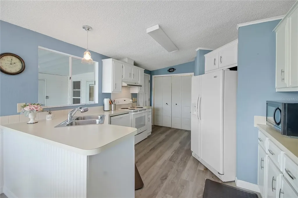 1203 Granada Court Lady Lake FL 32159