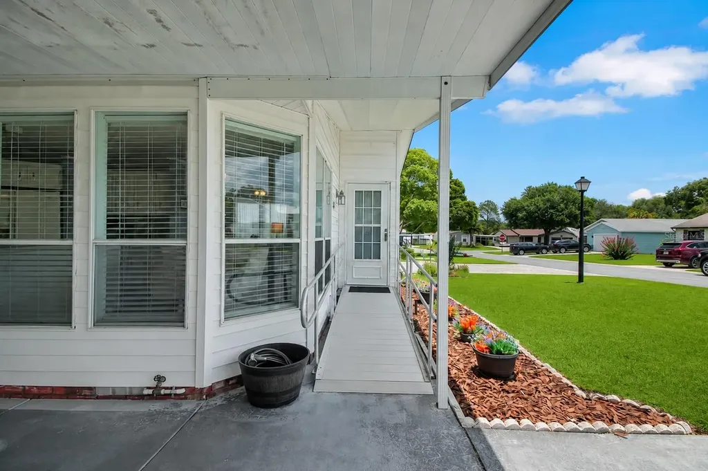1203 Granada Court Lady Lake FL 32159