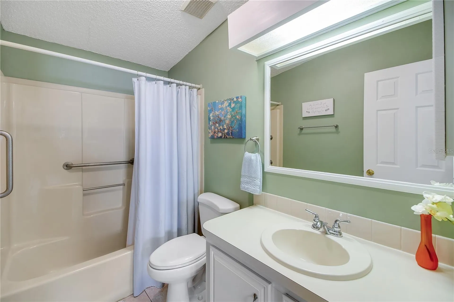 1203 Granada Court Lady Lake FL 32159