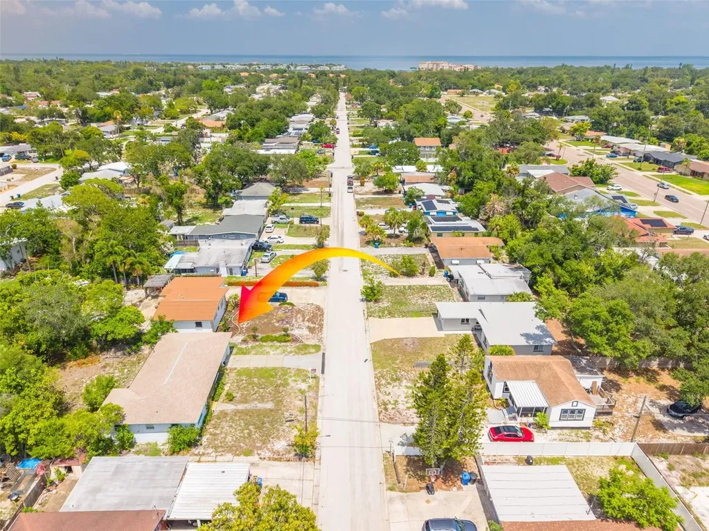 869 53rd Avenue S St Petersburg FL 33705