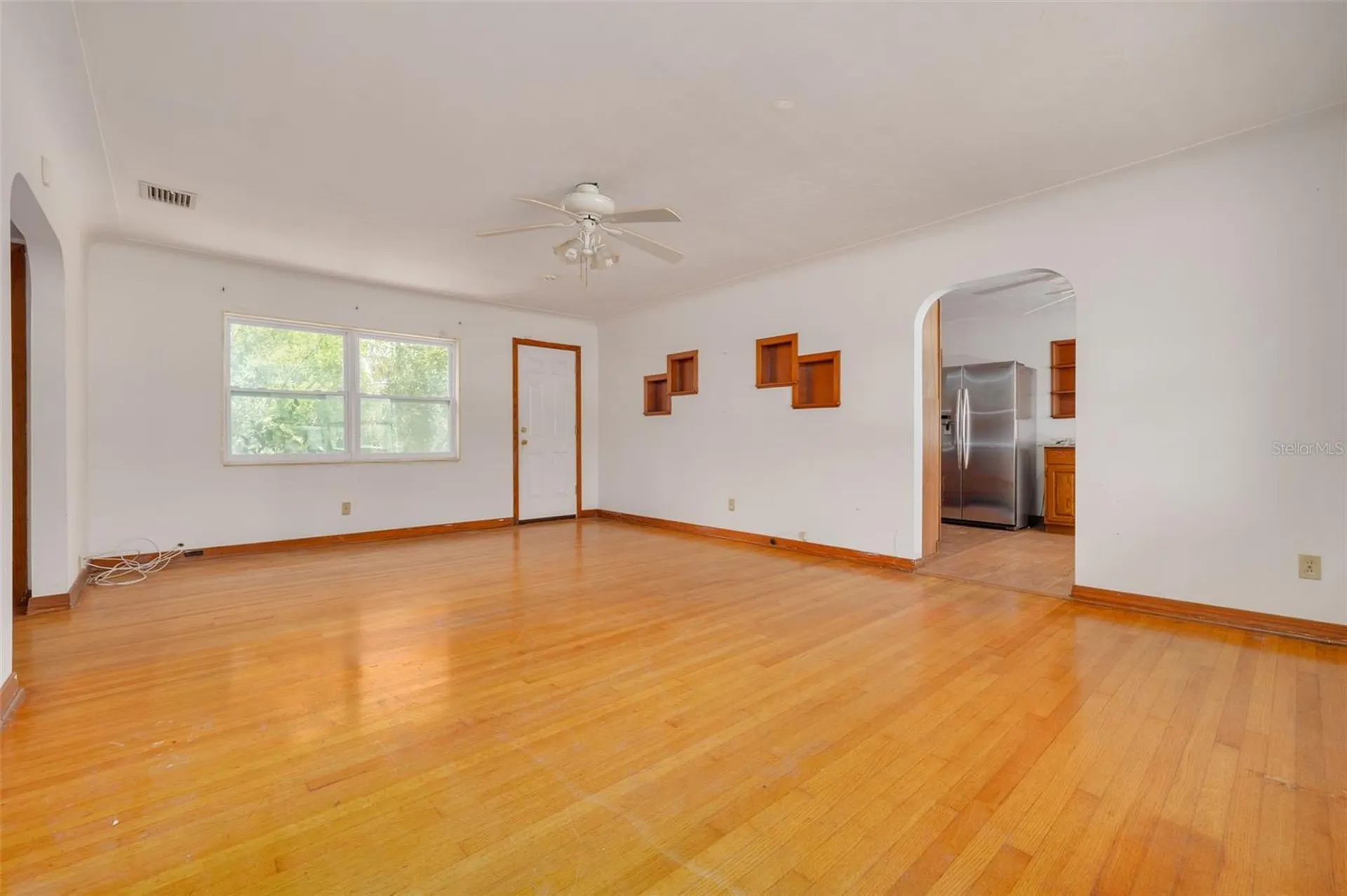 869 53rd Avenue S St Petersburg FL 33705