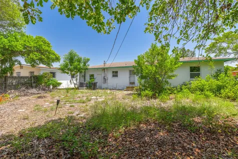 869 53rd Avenue S St Petersburg FL 33705