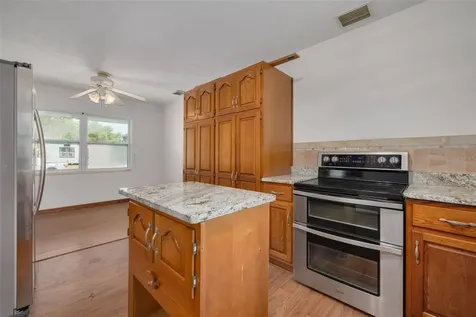 869 53rd Avenue S St Petersburg FL 33705