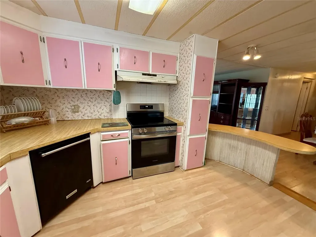82167 D Street N Pinellas Park FL 33781