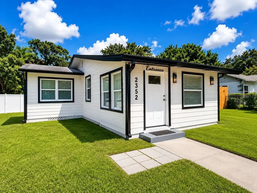 2352 Old Dixie Highway Kissimmee FL 34744