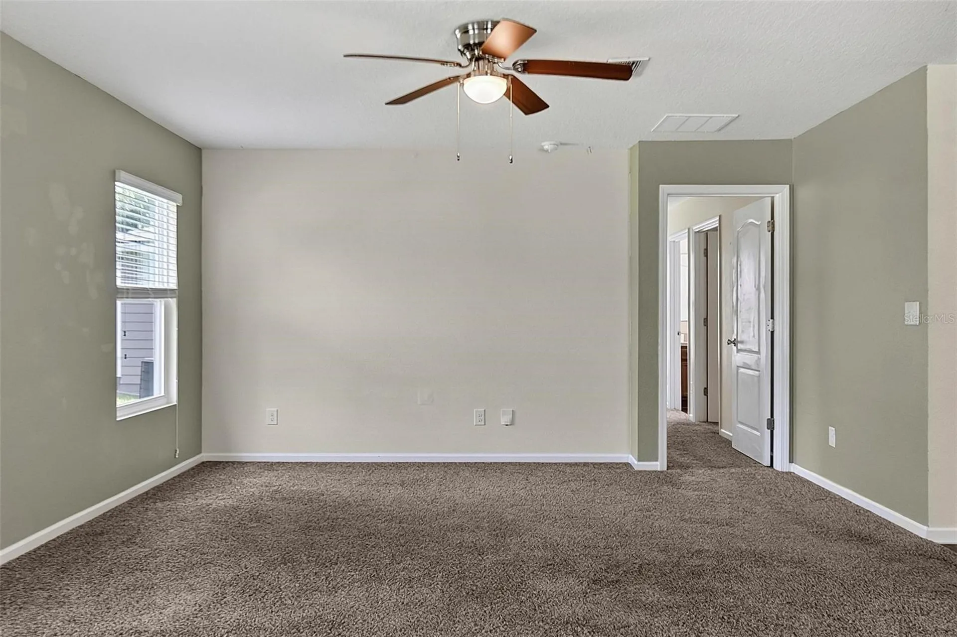 137 Fairway Court Bunnell FL 32110