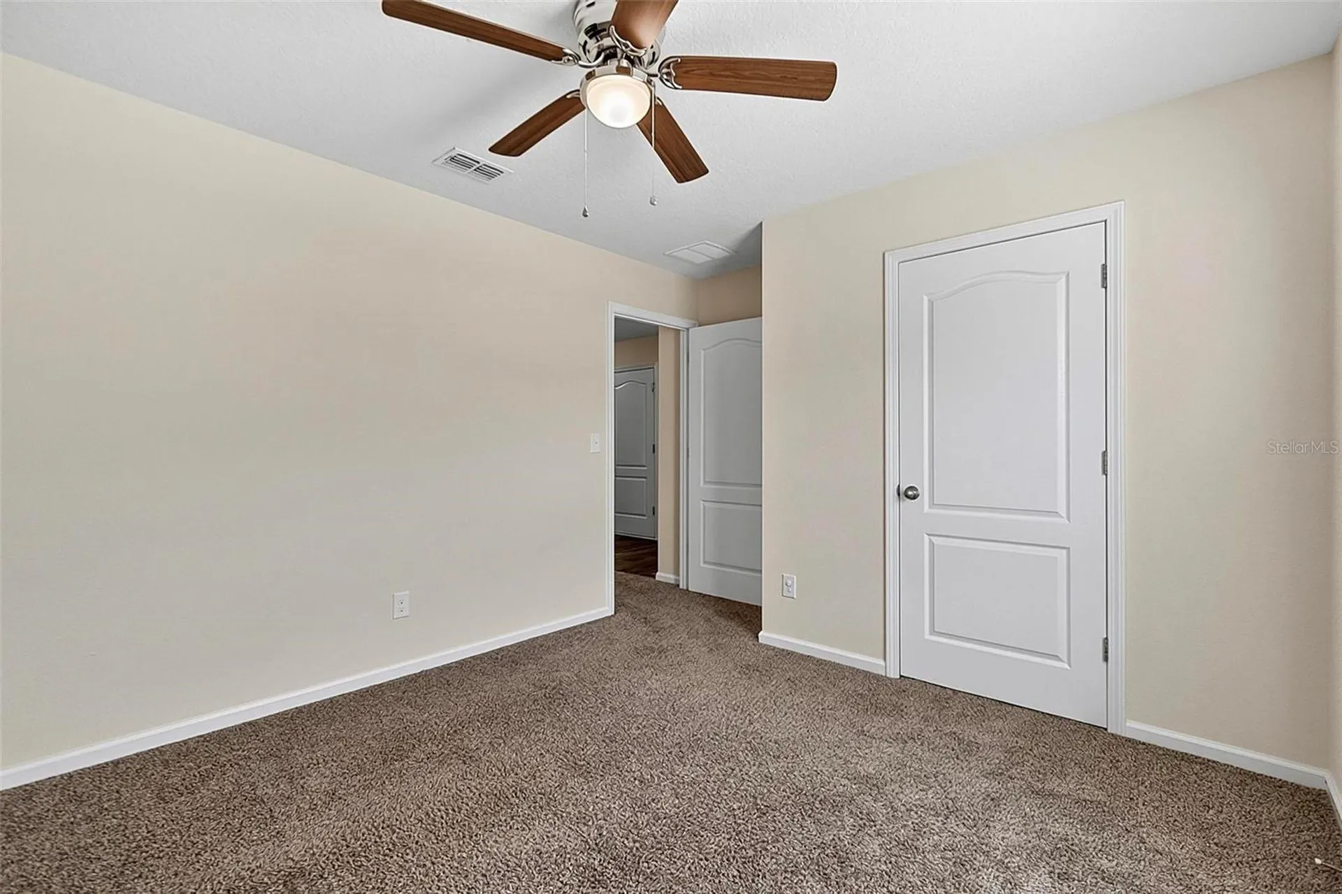 137 Fairway Court Bunnell FL 32110