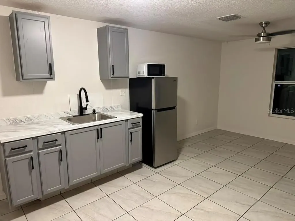 109 N Oakland Street Leesburg FL 34748