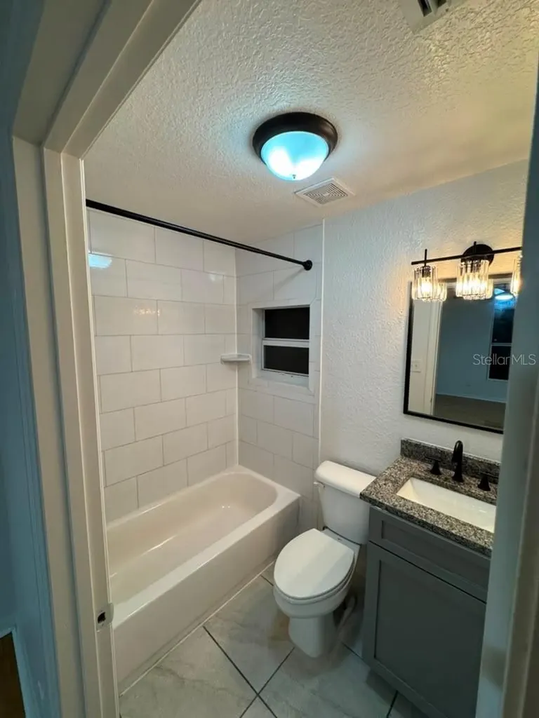 109 N Oakland Street Leesburg FL 34748