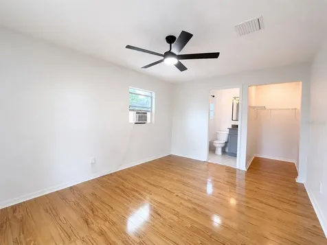 109 N Oakland Street Leesburg FL 34748