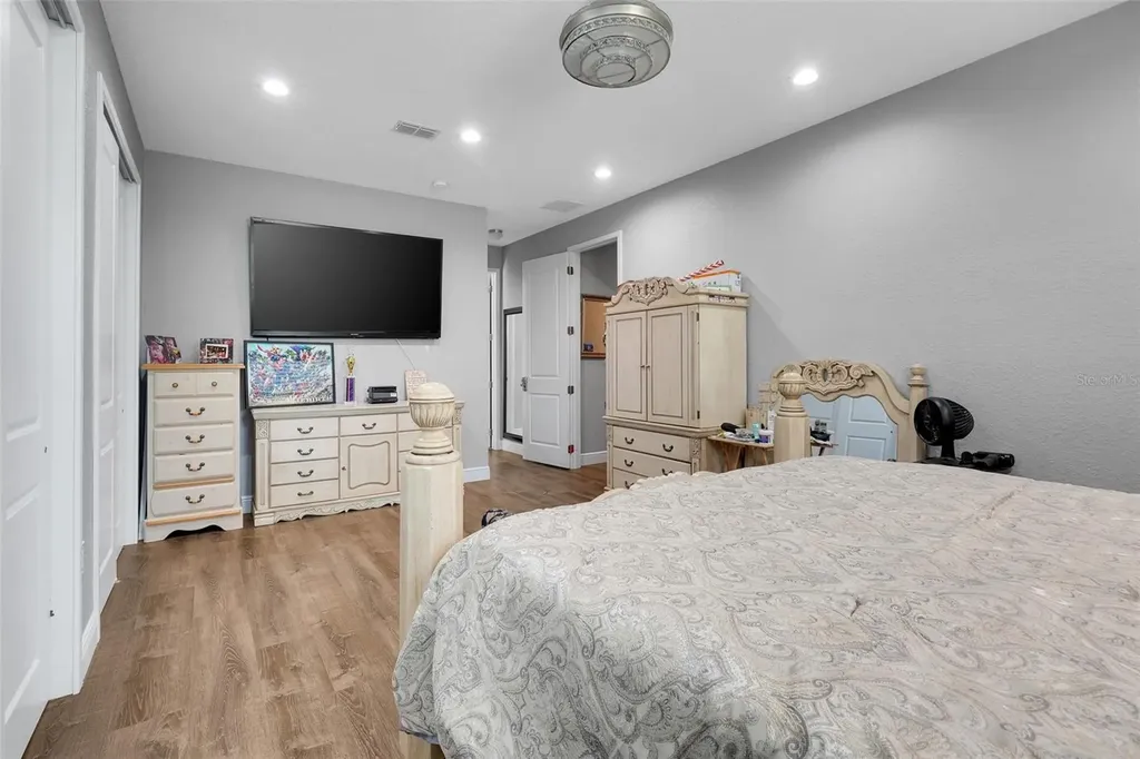 19327 Ralston Street Orlando FL 32833