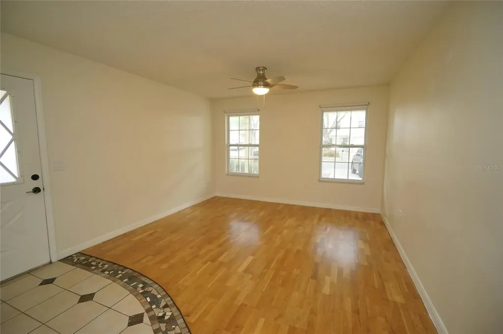 7605 Glades Court Tampa FL 33637