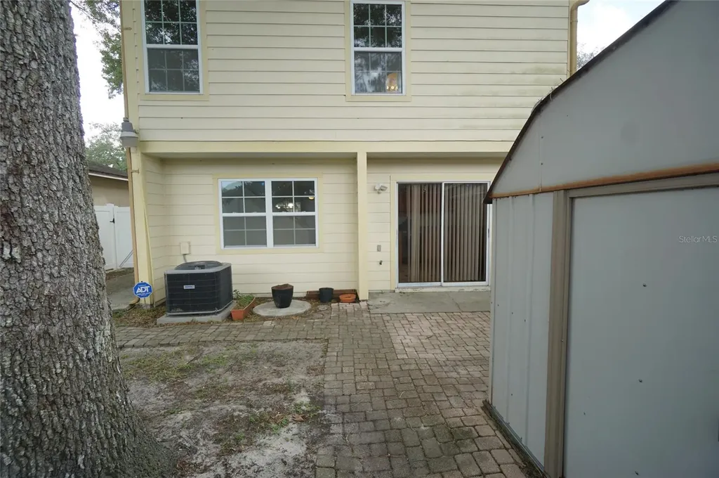 7605 Glades Court Tampa FL 33637