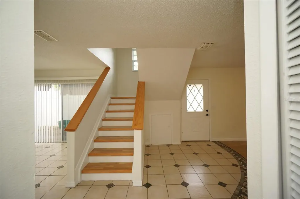 7605 Glades Court Tampa FL 33637