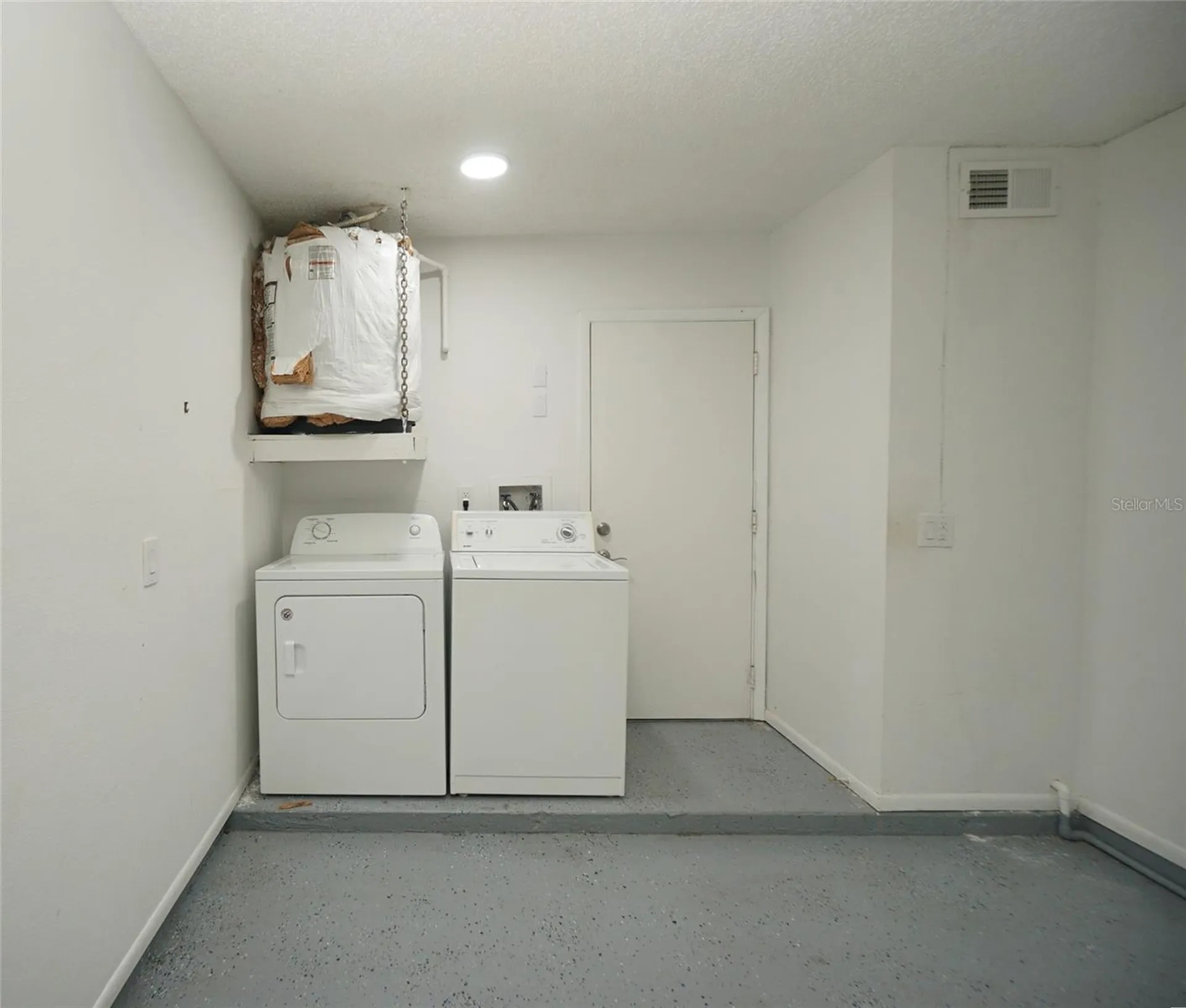 7605 Glades Court Tampa FL 33637
