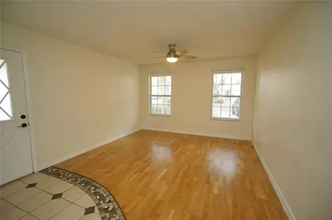 7605 Glades Court Tampa FL 33637