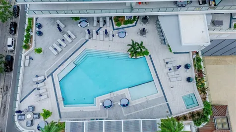 275 1st Avenue S St Petersburg FL 33701