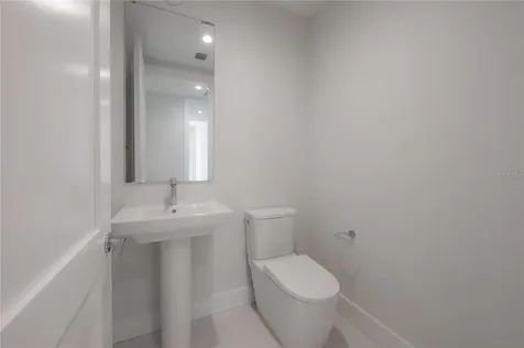 275 1st Avenue S St Petersburg FL 33701