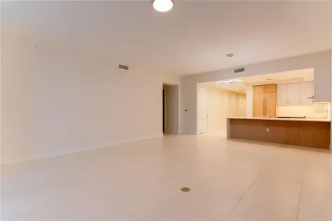 275 1st Avenue S St Petersburg FL 33701