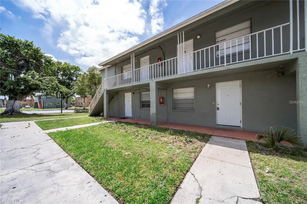 702 Michigan Court St Cloud FL 34769