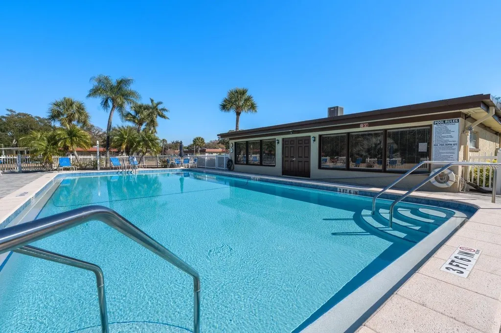 1701 Pinehurst Road Dunedin FL 34698