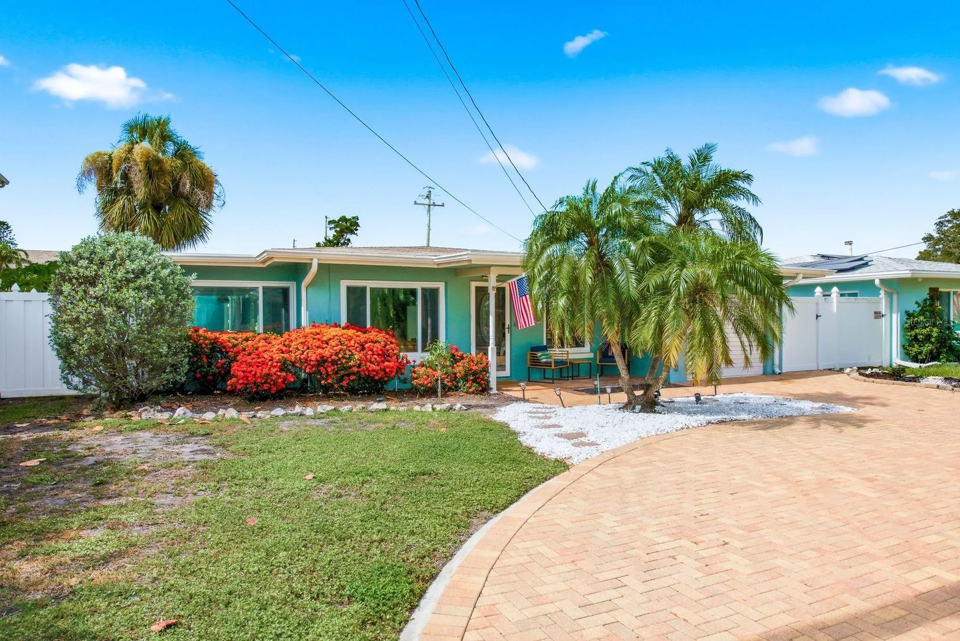 580 Baywood Drive N Dunedin FL 34698