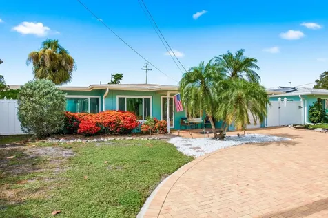 580 Baywood Drive N Dunedin FL 34698