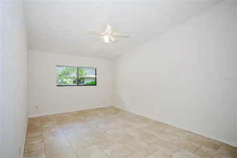 3915 NW 7th Place Gainesville FL 32607