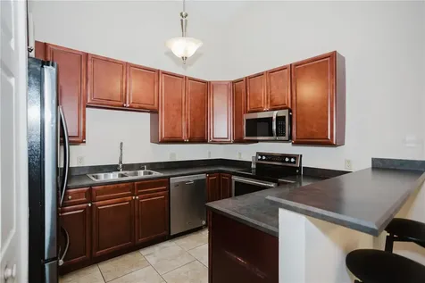 3915 NW 7th Place Gainesville FL 32607
