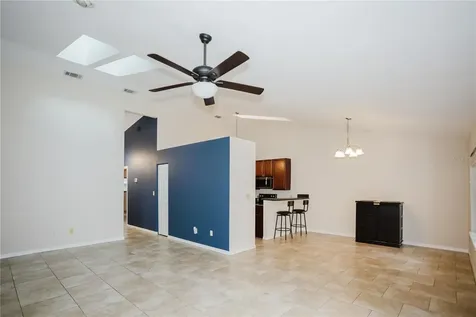 3915 NW 7th Place Gainesville FL 32607