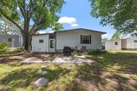 15601 Lakeshore Villa Loop Tampa FL 33613