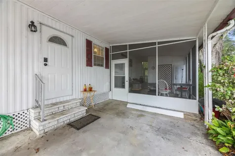 15601 Lakeshore Villa Loop Tampa FL 33613